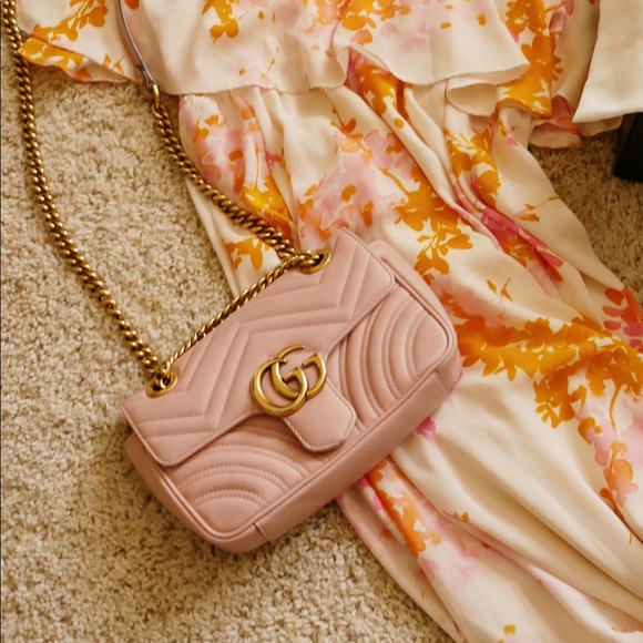 💕SOLD 💕Gucci Mini GG Marmont Mini Matelasse bag - Picture 2 of 8